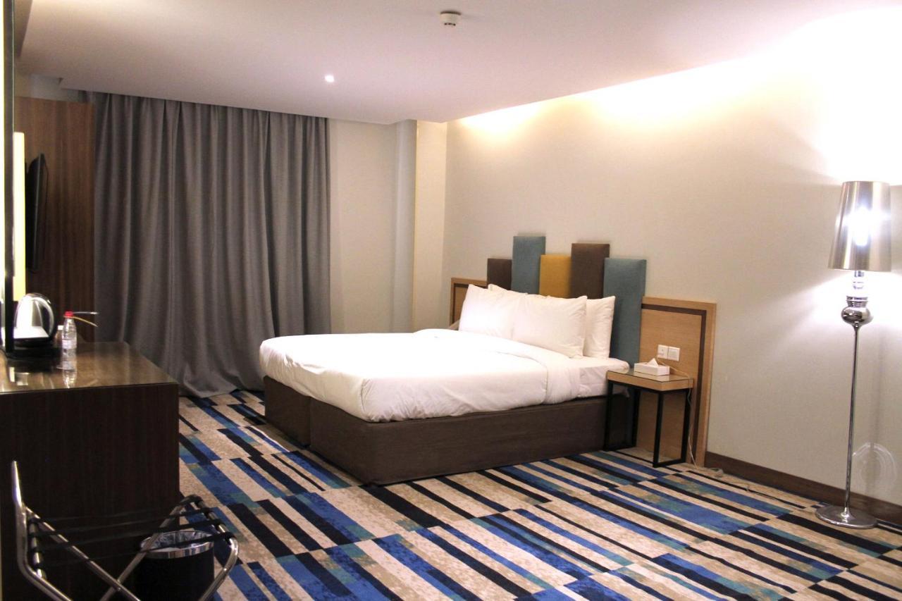 Ewaa Express Hotel - Al Olaya Riyad Extérieur photo
