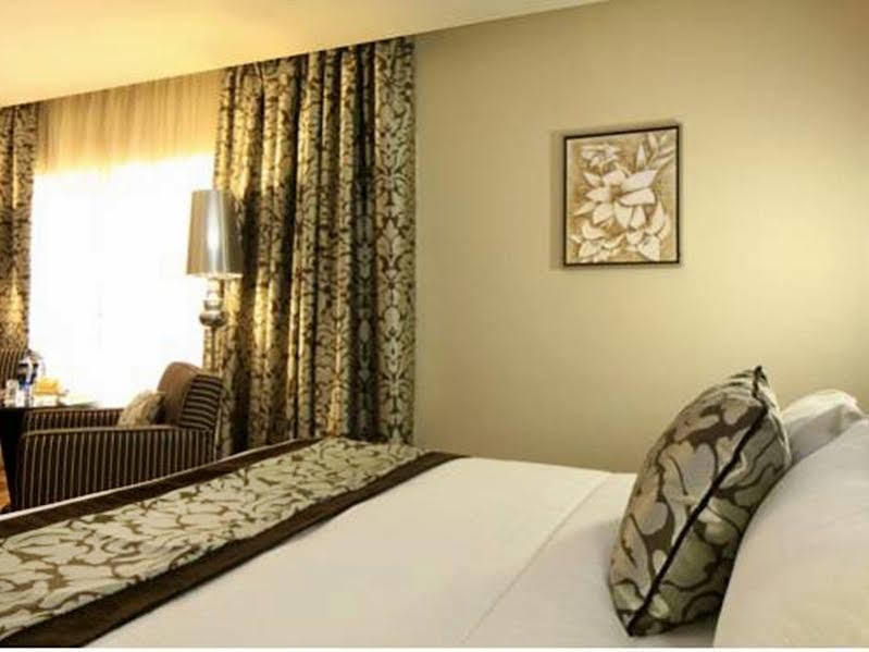 Ewaa Express Hotel - Al Olaya Riyad Extérieur photo
